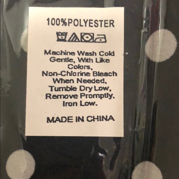 Brand new in packaging black and white scarf - Picture 3 of 3